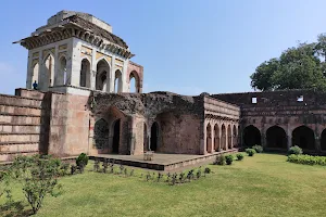 Ashrafi Mahal Mandav image