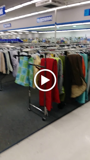 Thrift Store «72nd Street Goodwill», reviews and photos, 1415 E 72nd St, Tacoma, WA 98404, USA