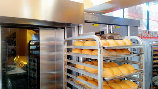 Grocery Store «Bravo Supermarkets», reviews and photos, 401 Fulton Ave, Hempstead, NY 11550, USA