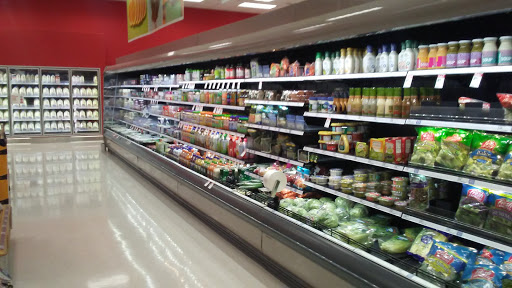 Department Store «Target», reviews and photos, 1555 N Tomahawk Island Dr, Portland, OR 97217, USA