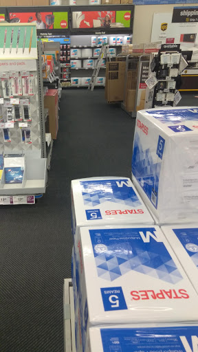 Office Supply Store «Staples», reviews and photos, 23710 El Toro Rd, Lake Forest, CA 92630, USA