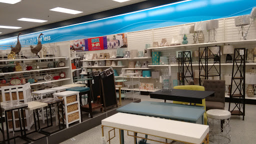 Clothing Store «Ross Dress for Less», reviews and photos, 2327 Street Rd, Bensalem, PA 19020, USA