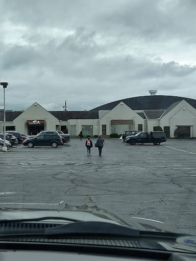 Bowling Alley «Rebman Recreation Inc», reviews and photos, 5300 Oberlin Ave, Lorain, OH 44053, USA