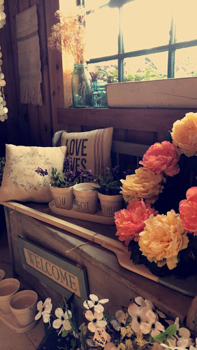 Farm «B & B Flower Farm», reviews and photos, 668 Jones Hill Rd, West Haven, CT 06516, USA