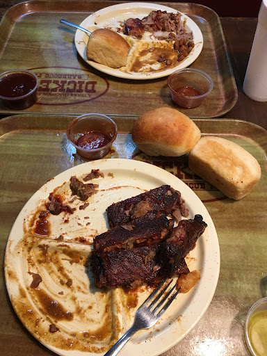 Dickeys Barbecue Pit image 3