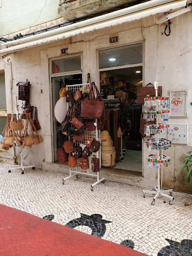 Leather shop em Loulé