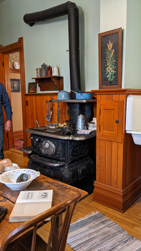 Tourist Attraction «Ernest Hemingway Birthplace», reviews and photos, 339 N Oak Park Ave, Oak Park, IL 60302, USA