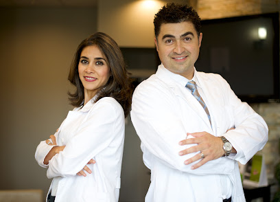 Centre de Spécialistes Dentaires Zeeba - Dr Omid Kiarash et Dre Sara Behmanesh, parodontiste