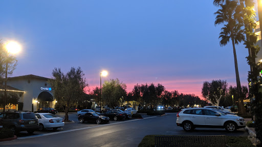 Shopping Mall «Quail Hill Shopping Center», reviews and photos, 6501 - 6875 Quail Hill Pkwy, Irvine, CA 92603, USA