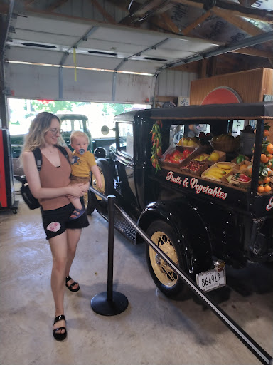 General Store «Sutton General Store», reviews and photos, 169 Clover St, Granville, TN 38564, USA