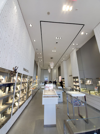 Jewelry Store «Swarovski», reviews and photos, 734 Lincoln Rd, Miami Beach, FL 33139, USA