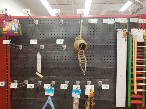 Pet Supply Store «Petco Animal Supplies», reviews and photos, 1660 Orchard Gateway Blvd, North Aurora, IL 60542, USA