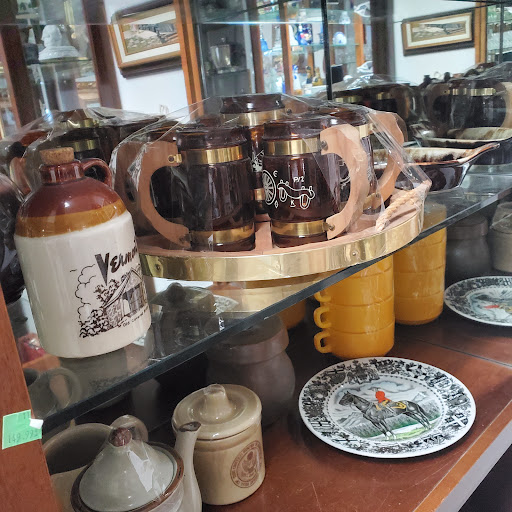 Thrift Store «MorningStar’s Treasure Chest», reviews and photos, 2571 E Lincoln Hwy, New Lenox, IL 60451, USA