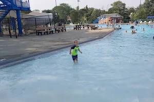 Perrysburg Municipal Pool image