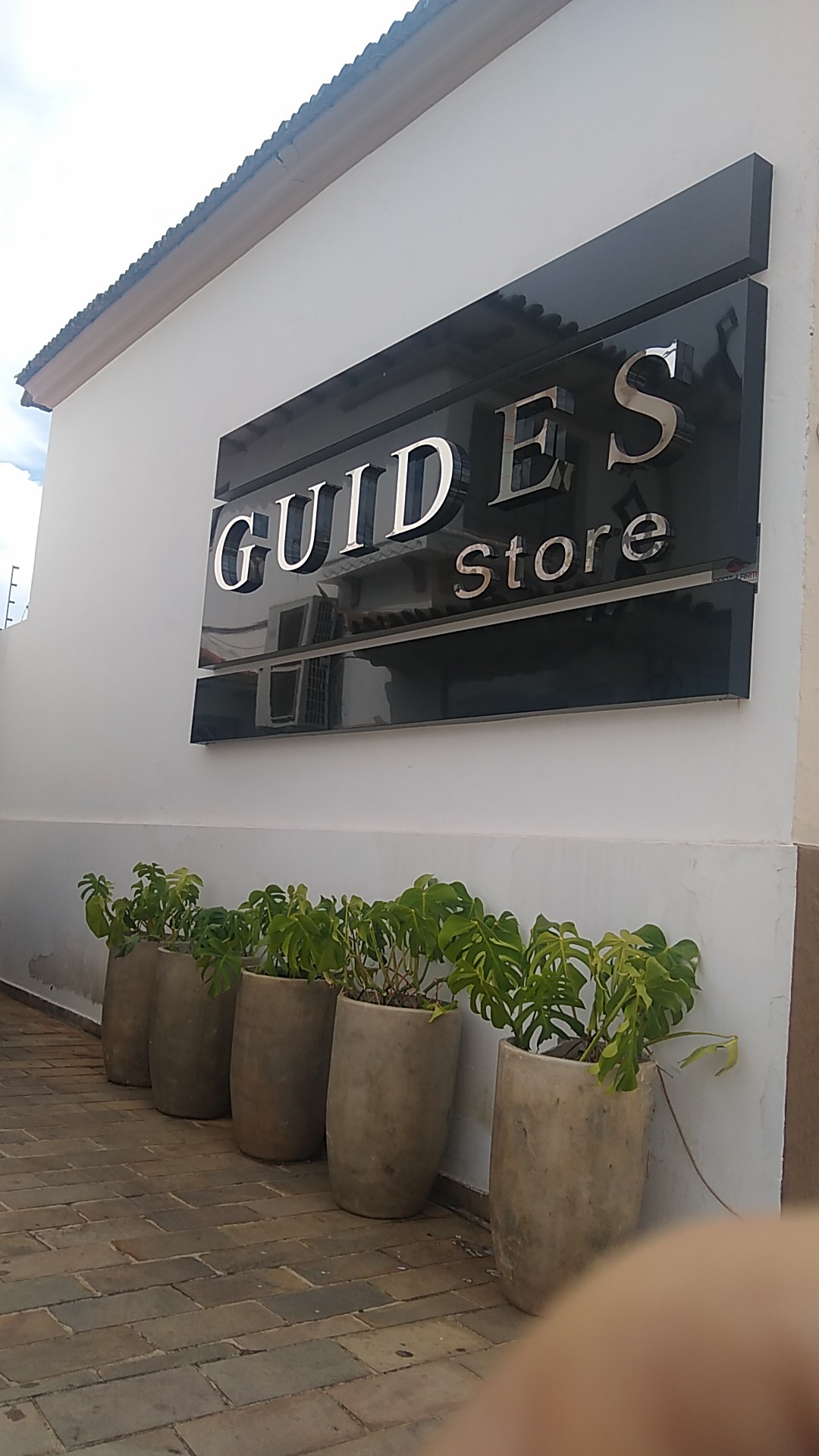 Guides Stores