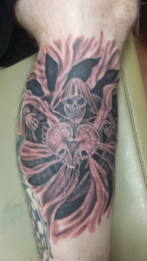 Tattoo Shop «Stained in pain tattoos», reviews and photos, 4211 N Milwaukee Ave, Chicago, IL 60641, USA