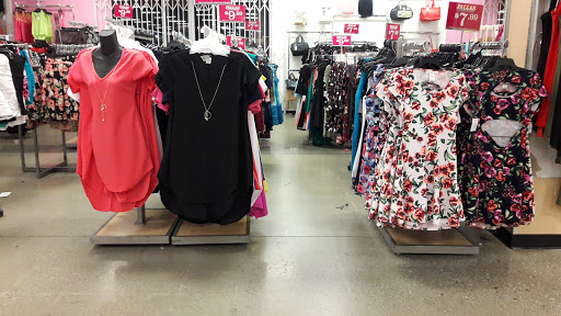 Discount Store «Fallas Discount Stores», reviews and photos, 2870 W Imperial Hwy, Inglewood, CA 90303, USA