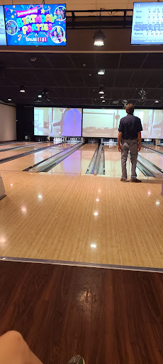 Bowling Alley «Spare Time Entertainment Trussville», reviews and photos, 3600 Roosevelt Blvd, Birmingham, AL 35235, USA