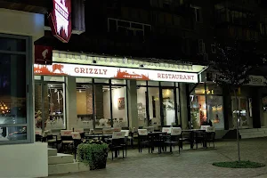 Grizzly Restaurant image