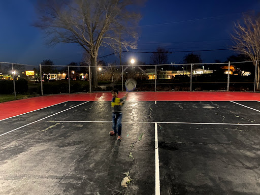 Broadmoor Apartments Tennis Court