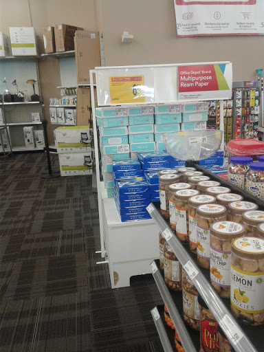 Office Supply Store «OfficeMax», reviews and photos, 2660 95th St, Evergreen Park, IL 60805, USA