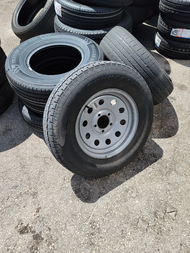 Tire Shop «Tires Plus», reviews and photos, 6050 20th St, Vero Beach, FL 32966, USA