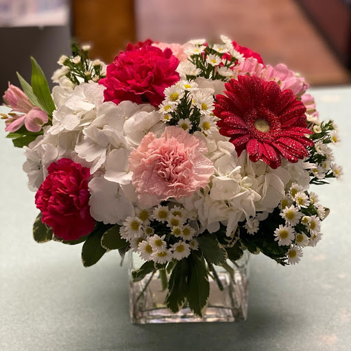 Florist «Tall Tree Floral Designs», reviews and photos, 143 Medford Ave, Patchogue, NY 11772, USA