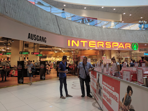Shopping centres open on Sundays in Vienna