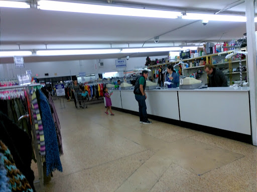 Thrift Store «Bell Thrift Store Inc», reviews and photos, 6627 Atlantic Ave, Bell, CA 90201, USA