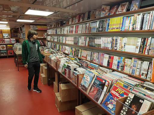 Second hand bookstores Paris