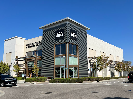 Camping Store «REI», reviews and photos, 2700 Seaglass Way, Oxnard, CA 93036, USA