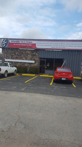 Clayton's Auto Sales in Newport, Arkansas