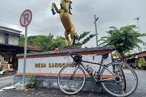 Patung Kuda Sanggang image