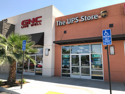 Shipping and Mailing Service «The UPS Store», reviews and photos, 550 Woollomes Ave #103, Delano, CA 93215, USA