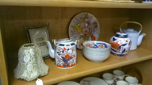 Thrift Store «The Cherry Door Thrift Shop», reviews and photos, 36 Main St, Tarrytown, NY 10591, USA