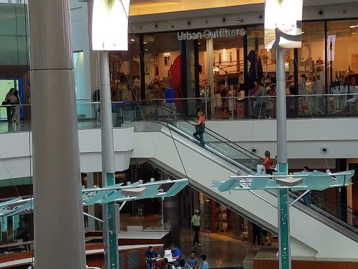 Clothing Store «H&M», reviews and photos, 4200 Conroy Rd, Orlando, FL 32839, USA