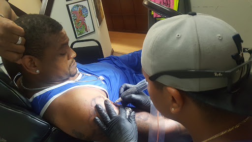 Tattoo Shop «Artistic Encounter», reviews and photos, 3920 Rosemeade Pkwy #170, Dallas, TX 75287, USA