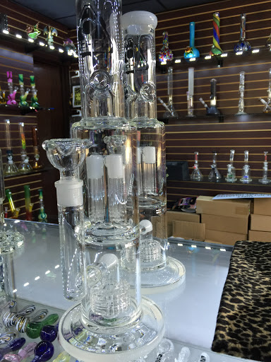 Tobacco Shop «Nirvana smoke shop», reviews and photos, 215 N Carroll Blvd, Denton, TX 76201, USA