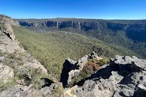 The Newnes Plateau Cliffs image