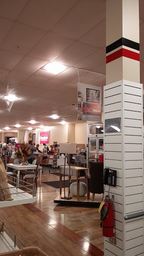 Department Store «HomeGoods», reviews and photos, 1444 E Golf Rd, Schaumburg, IL 60173, USA