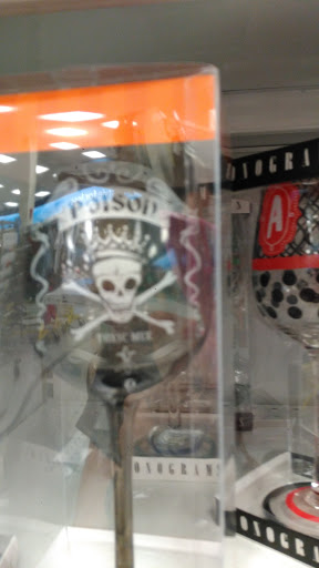 Clothing Store «Ross Dress for Less», reviews and photos, 921 E Commercial Blvd, Oakland Park, FL 33334, USA