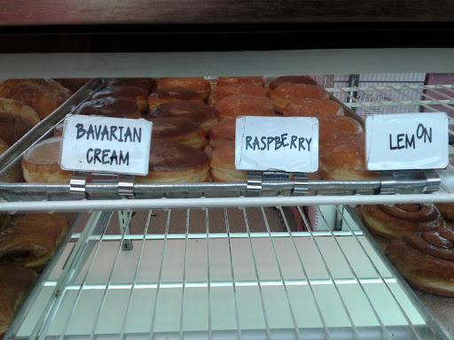 Donut Shop «Fluffy Donuts & Sandwich Shop», reviews and photos, 757 Russell Blvd # 2, Davis, CA 95616, USA