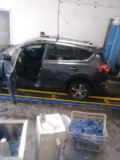 Car Wash «Mi-T-Fine Car Wash Inc», reviews and photos, 3311 N Belt Line Rd, Irving, TX 75062, USA