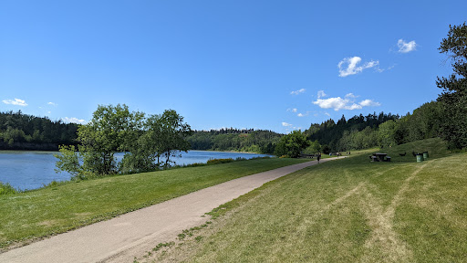 MacKinnon Ravine Park