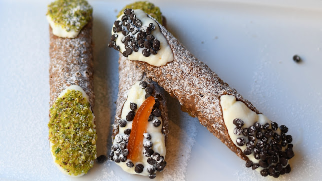 Rezensionen über Il Cannolo Sua Eccellenza - Bistrot in Lugano - Eisdiele