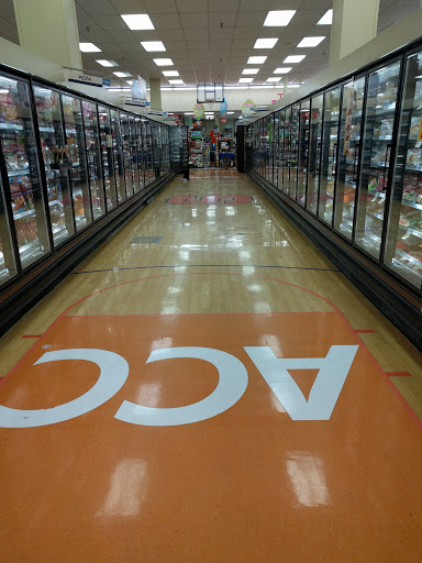 Supermarket «Tops Friendly Market», reviews and photos, 620 Nottingham Rd, Syracuse, NY 13210, USA