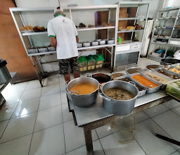 Warung Makan Bu Zaenal photo