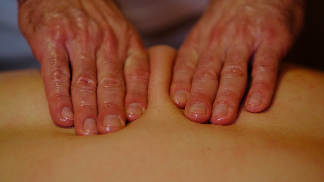 Comentarii opinii despre Csontkovács Pécs Baronek Béla