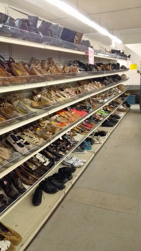 Thrift Store «Thrift Center Thrift Store», reviews and photos, 1060 El Camino Real, San Carlos, CA 94070, USA