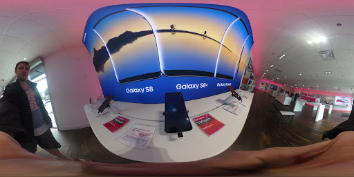 Cell Phone Store «T-Mobile», reviews and photos, 2427 S Hwy 27, Clermont, FL 34711, USA